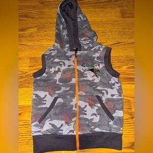 Coogie zipped hooded sweatshirt sleeveless boys size 5